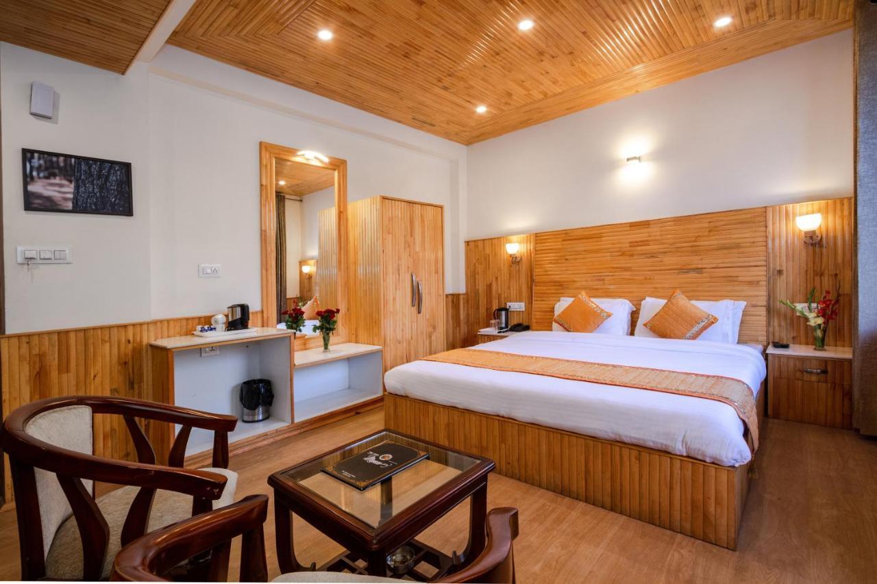 Hotel Vaibhav Regency Manāli Zewnętrze zdjęcie