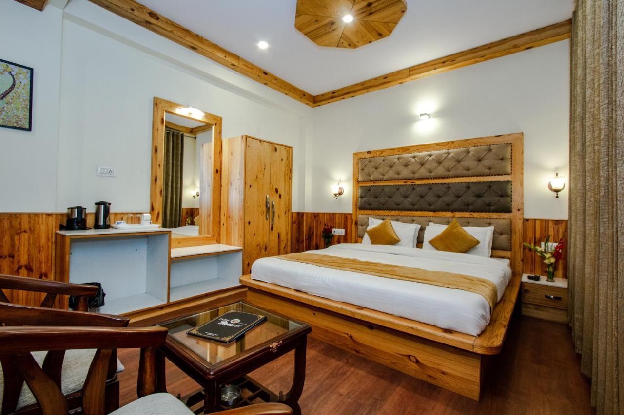 Hotel Vaibhav Regency Manāli Zewnętrze zdjęcie