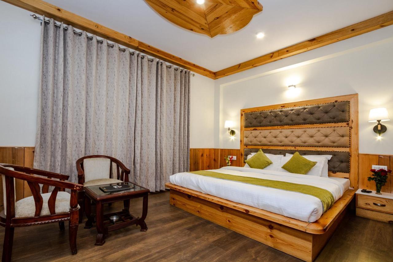 Hotel Vaibhav Regency Manāli Zewnętrze zdjęcie