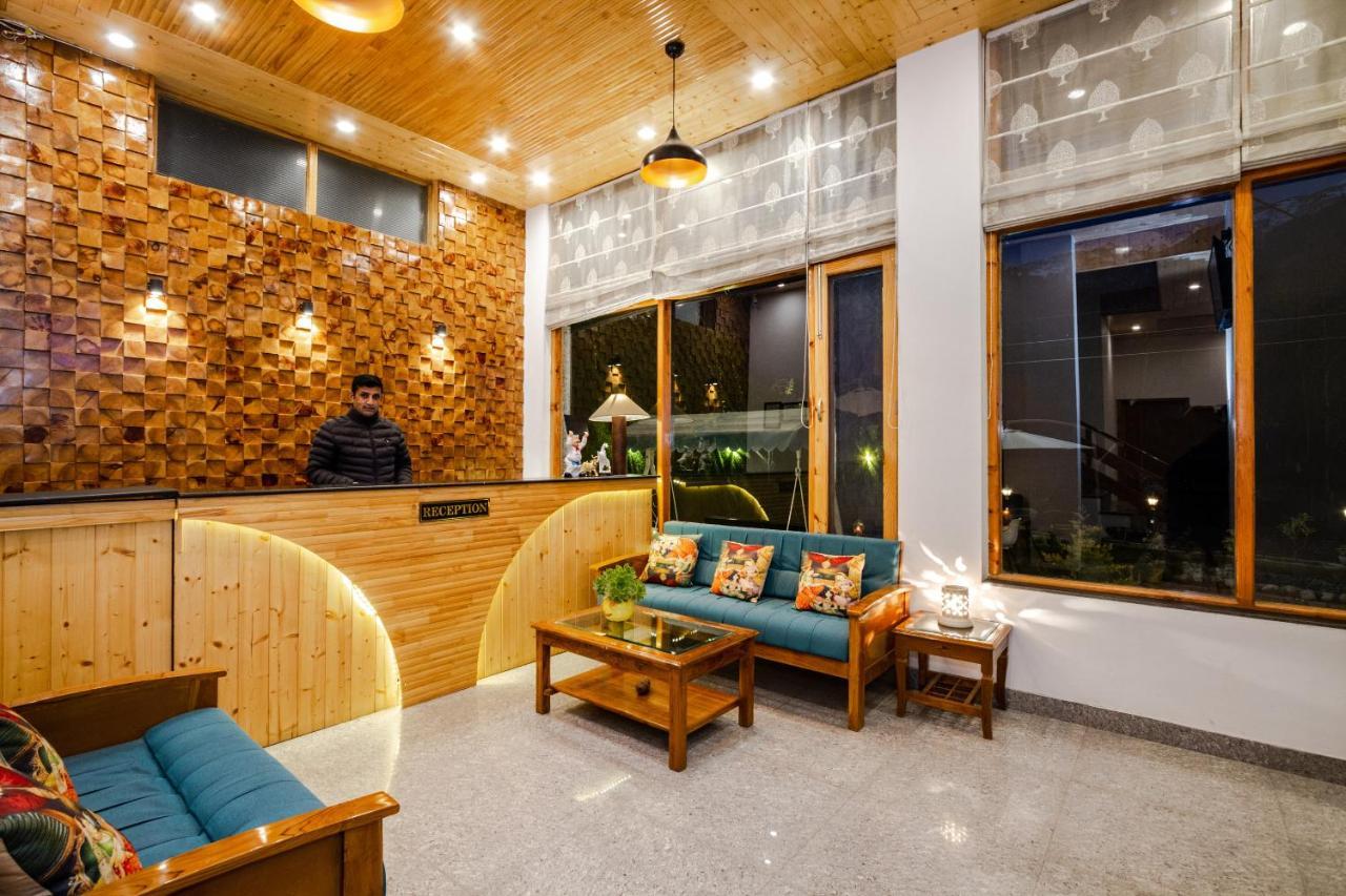 Hotel Vaibhav Regency Manāli Zewnętrze zdjęcie