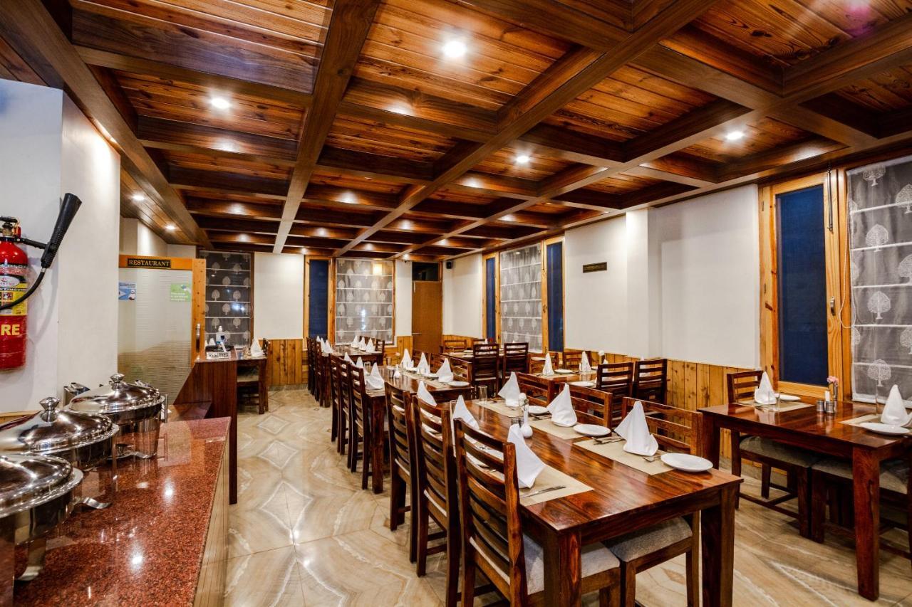 Hotel Vaibhav Regency Manāli Zewnętrze zdjęcie
