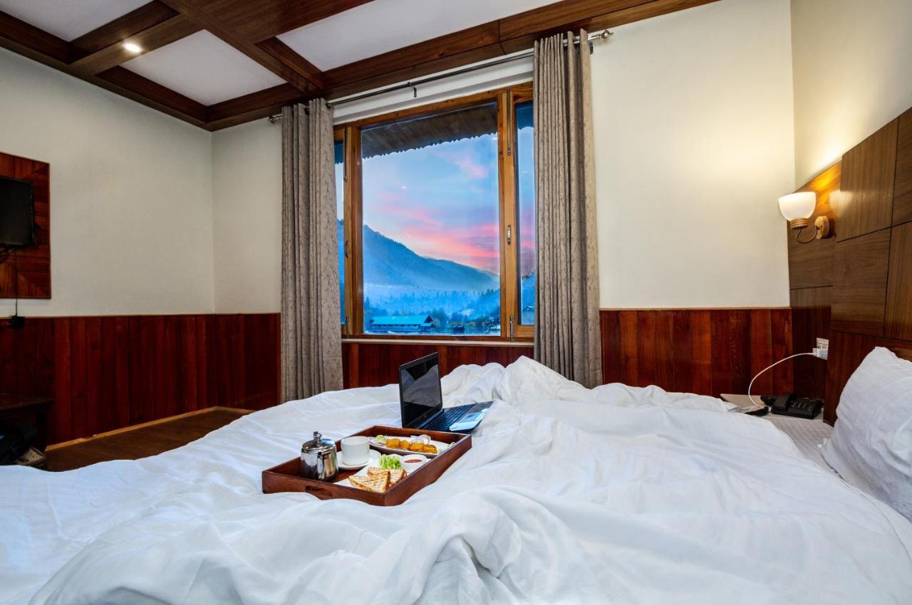 Hotel Vaibhav Regency Manāli Zewnętrze zdjęcie