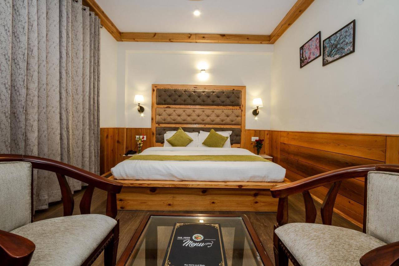 Hotel Vaibhav Regency Manāli Zewnętrze zdjęcie