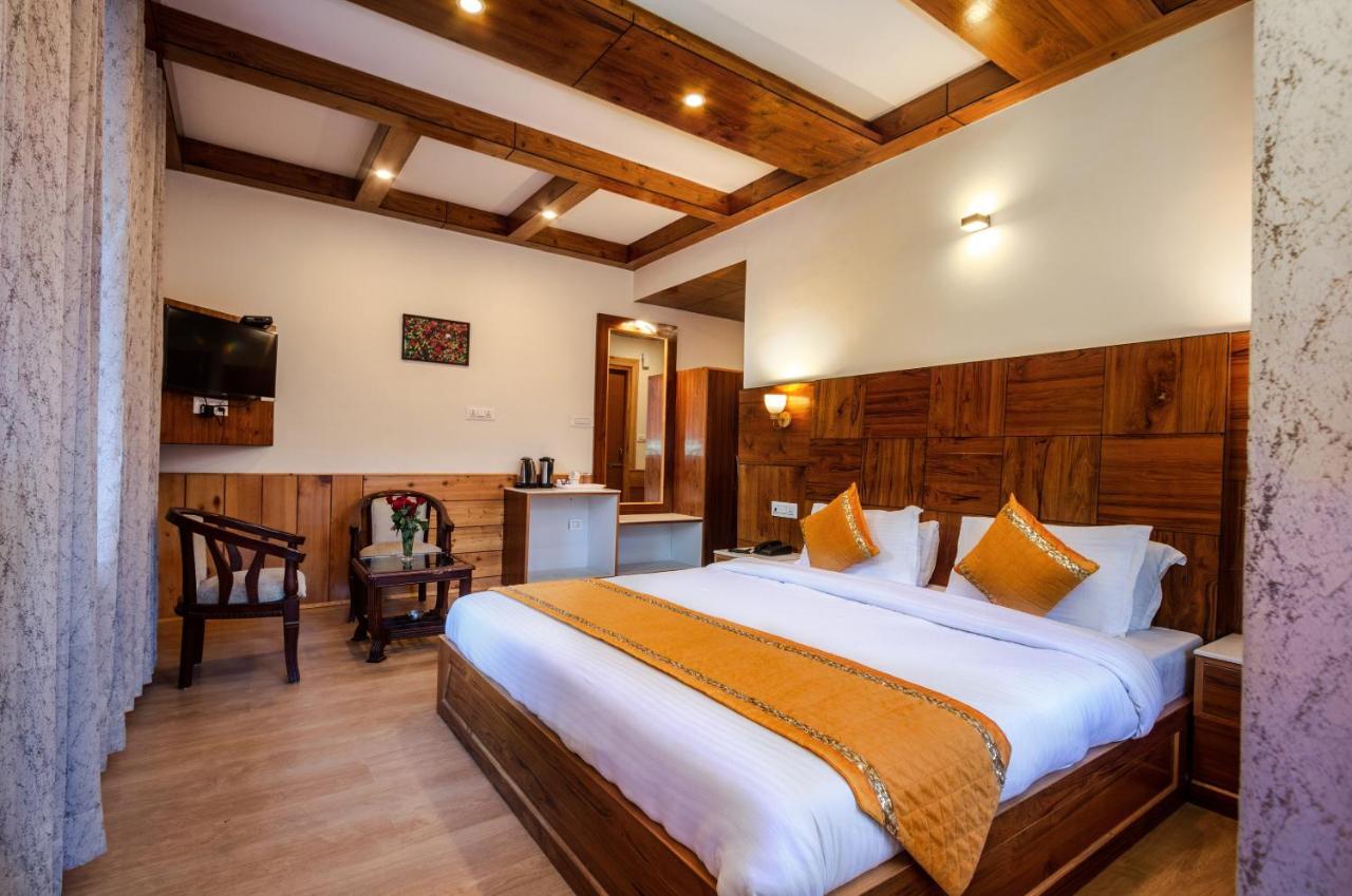 Hotel Vaibhav Regency Manāli Zewnętrze zdjęcie