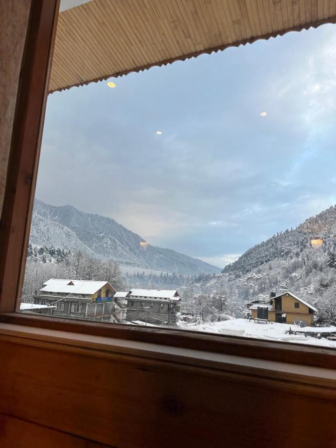 Hotel Vaibhav Regency Manāli Zewnętrze zdjęcie